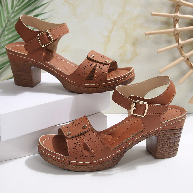 2025-ös retró, lezser, római stílusú, kerek orrú szandál, női, új, üreges mintázatú, magas sarkú, csatos, plus size szandálok