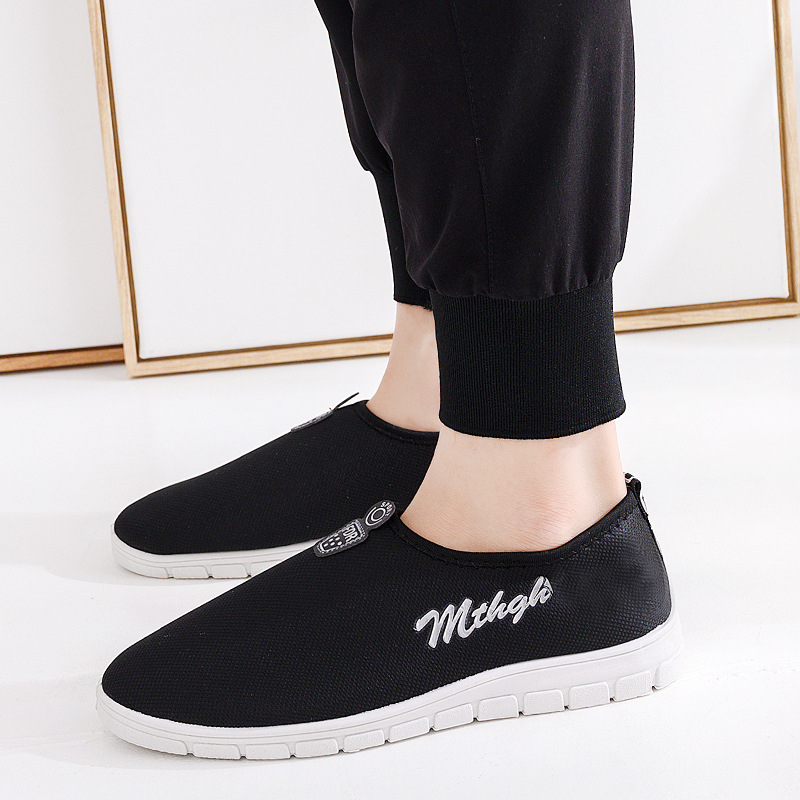 Обувки с сухожилие отдолу Нови стари пекински платнени обувки с дебело дъно, летящи тъкани, ежедневни обувки за татко с сухожилие отдолу, устойчиви на износване, неплъзгащи се обувки за средна и по-възрастни хора