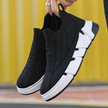 2025 tavaszi és őszi új férfi cipők sport és szabadidős légy szőtt háló lélegző trendi divat nagy méretű határokon átnyúló férfi cipő Sh