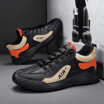 Мъжки обувки Есен 2024 Нови спортни ежедневни обувки с плъзгащи се обувки Универсални обувки за борд Неплъзгащи се модерни обувки Ежедневни обувки