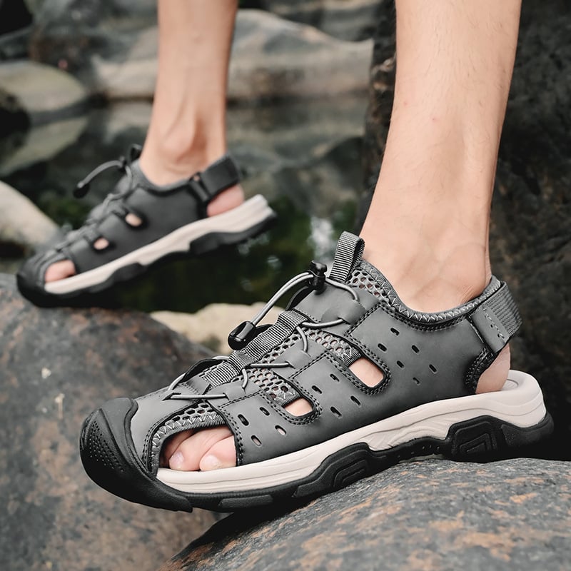 Férfi szandálok 2025 nyár új Trbottomy szabadtéri strandcipők férfi alkalmi vezetési puha talpú csúszásgátló szandálok