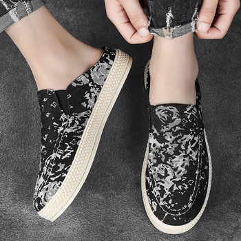 Polupapuče 2024 Nove muške platnene cipele Ljetne prozračne moderne univerzalne navlake za ravne cipele od platna