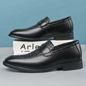 Δερμάτινα Παπούτσια Crossborder Ανδρικά Slip-on Μυτερά Casual Ανδρικά Παπούτσια Άνοιξη και Φθινόπωρο Νέα Ανδρικά Δερμάτινα Παπούτσια Business Dress Μυτερά Μικρά