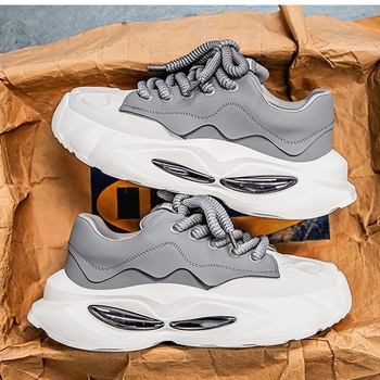 Мъжки обувки с дебела подметка, пролет/есен 2025, нови обувки за увеличаване на височината, супер популярни мъжки обувки, модерни, универсални, ежедневни спортни обувки