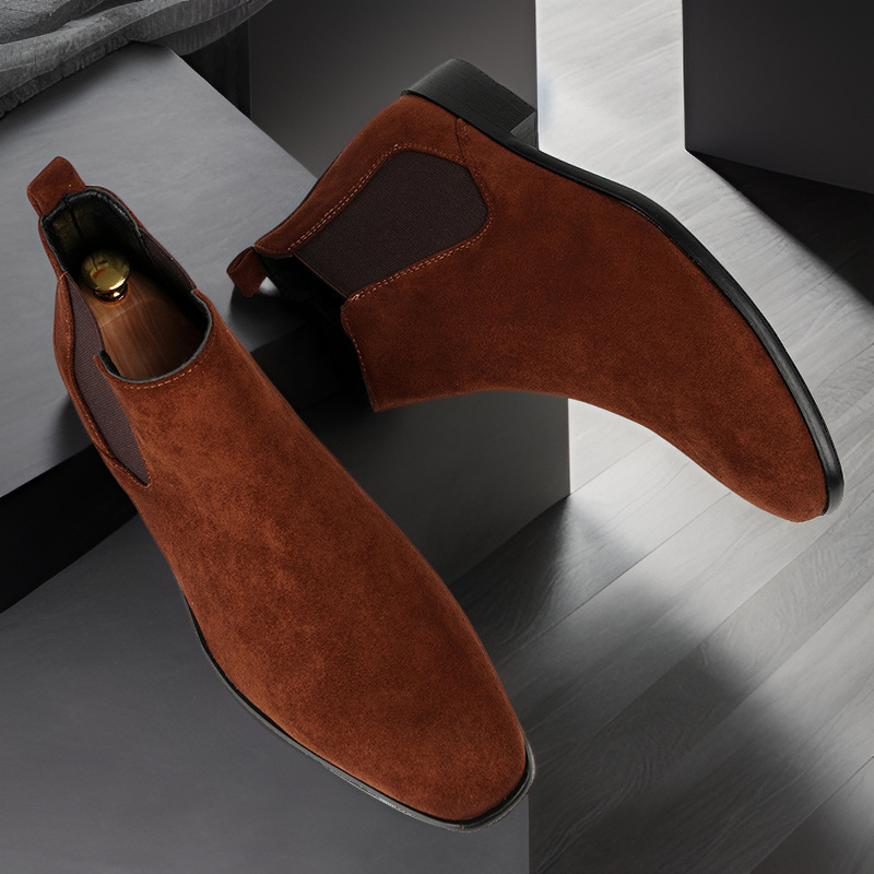 2025. aasta sügis-talve uued suured meeste Chelsea saapad väikese kandilise ninaga Briti härmas Korea stiilis meeste lühikesed saapad hulgimüügist