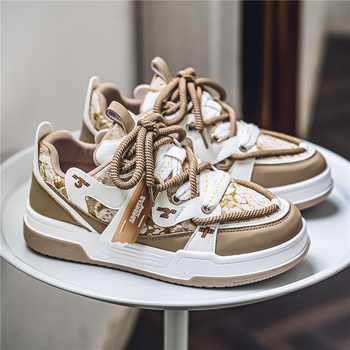 Ανδρικά Παπούτσια 2025 Άνοιξη και Φθινόπωρο Νέα Κόκκινα Ρετρό Casual Αθλητικά Καλοκαίρι Αυξημένη Αντιολισθητική Σχεδίαση Sense Bread Μοντέρνα Αθλητικά Παπούτσια