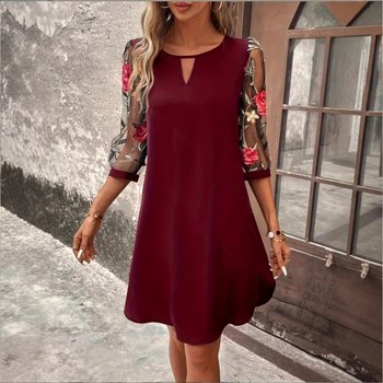 În stoc 2024 Rochie transfrontalieră europeană și americană de mărime mare pentru femei AliExpress la modă, cu guler rotund, imprimată din dantelă și mânecă cu șapte puncte