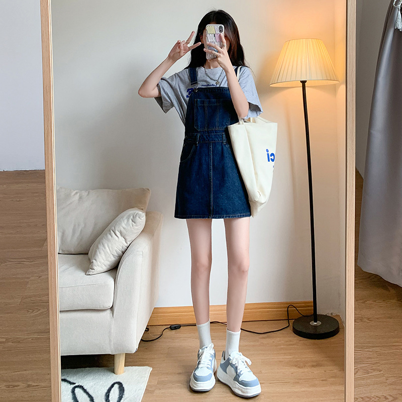 Sötétkék farmer pánt nélküli rövid ruha Női tavaszi vékony fazon 2024 Új érkezésű vékony fazonú, laza, karcsúsító, fiatalos, elegáns overall ruha