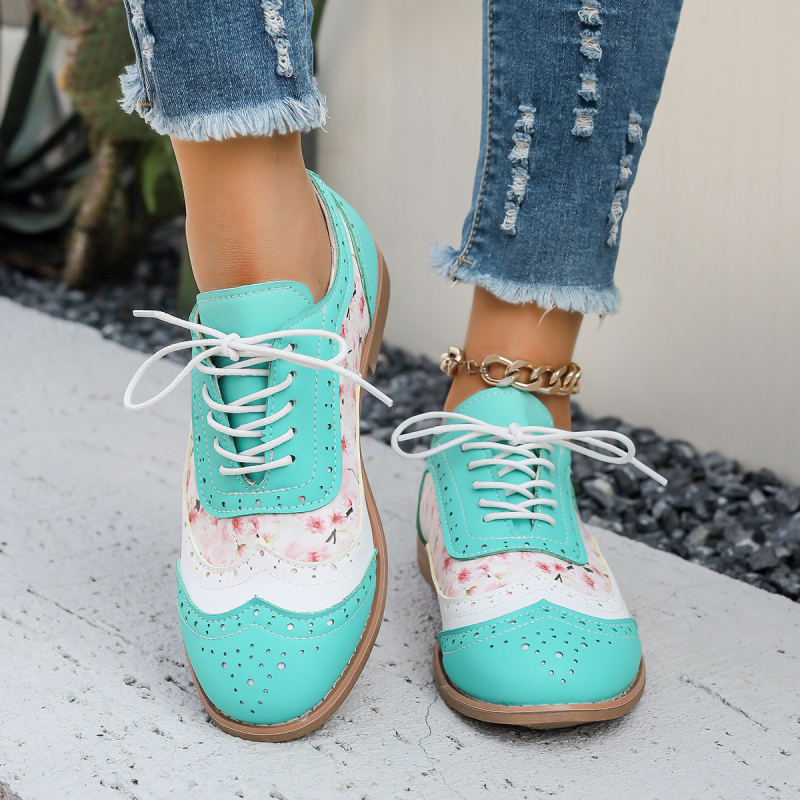 Külkereskedelmi plus size sportcipő 2024 lapos cipő kopásálló hétköznapi alacsony fűzős kerek fejű egyszemélyes cipő