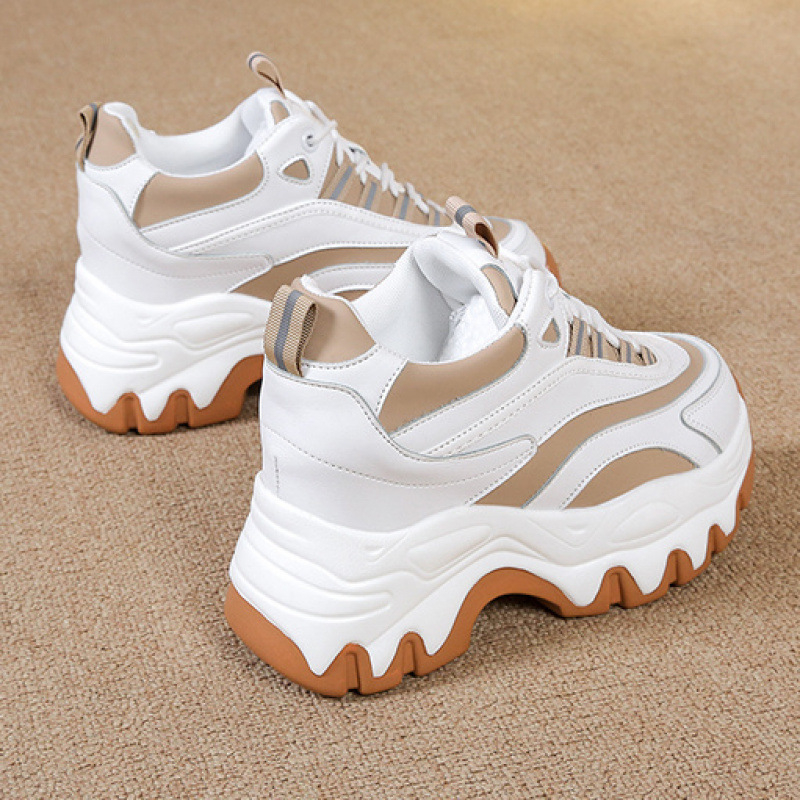 Belső Magasított Torre Cipők Női 2024 Tavaszi Új Ins Explosions Vastag Alsó Joker Hétköznapi Könnyű Tornacipő