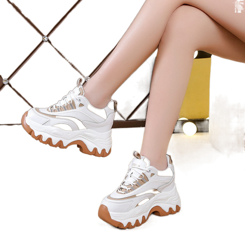 Belső Magasított Torre Cipők Női 2024 Tavaszi Új Ins Explosions Vastag Alsó Joker Hétköznapi Könnyű Tornacipő