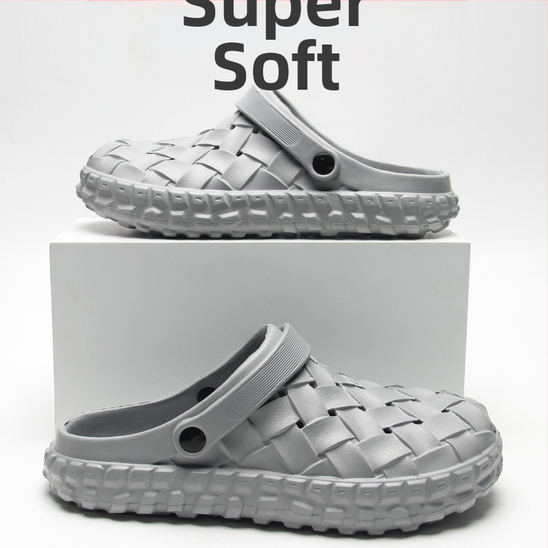 Gyárilag közvetlen puha talpú EVA csúszásmentes, nem büdös férfi kültéri viseletre alkalmas lyukas cipő strandszandál raktáron nagykereskedelemben