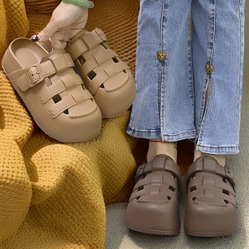 2025. aasta uued stiilis auguga kingad, naiste suvised paksu tallaga kodu- ja siseruumides kandmise moodsed Baotou poolsussid, sandaalid