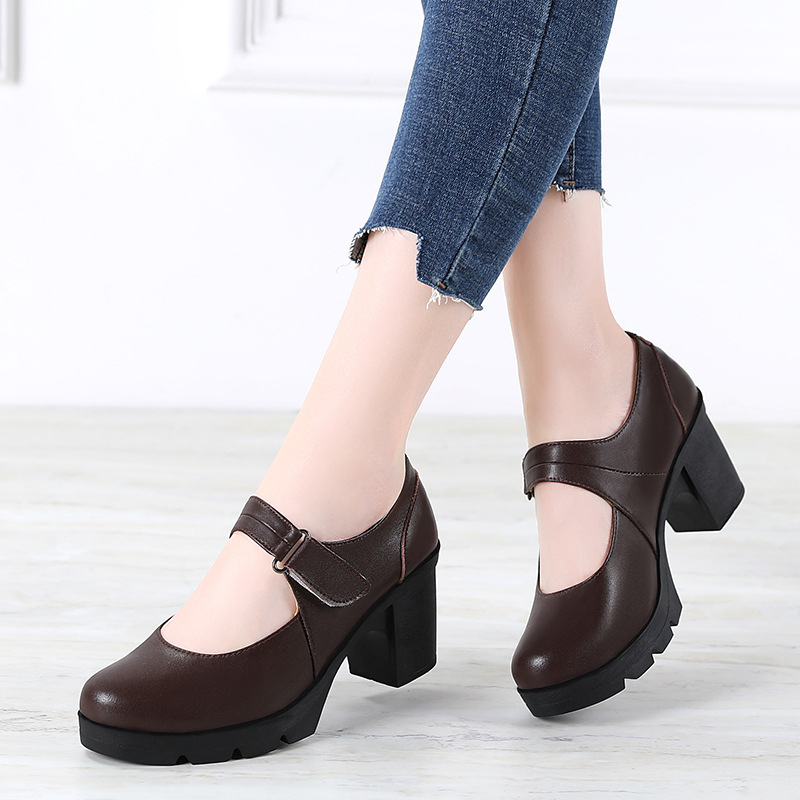 Naiste Jaapani nahast kingad