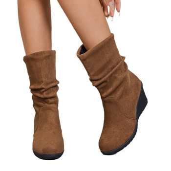 Határokon átnyúló Európa és az Egyesült Államok 2024 őszi és téli új kerek fejű plus size ék alakú ujjú csizma női külkereskedelmi egyszínű Martin csizma nagykereskedelemben