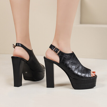 Dropshopping2022 Tavaszi és nyári új export halszájú, nyitott orrú, vízálló, platformos, 36-43 vastag sarkú, magas sarkú szandál