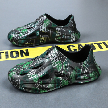 Határokon átnyúló lyukas cipők nyári viselet férfi és női csúszásmentes érzésű páros vastag talpú baotou szandálok és papucsok alkalmi strandcipők