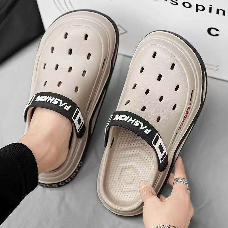 Új EVA vastag talpú lyukas férfi cipő divatos nyári külső ruházat bebújós bebújós puha talpú kültéri strandpapucs