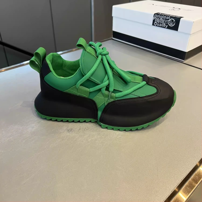 Férfi cipők 2024 tavaszi új európai állomás divatos színben illő alacsony szárú sportcipők hétköznapi divat minden mérkőzés kényelmes