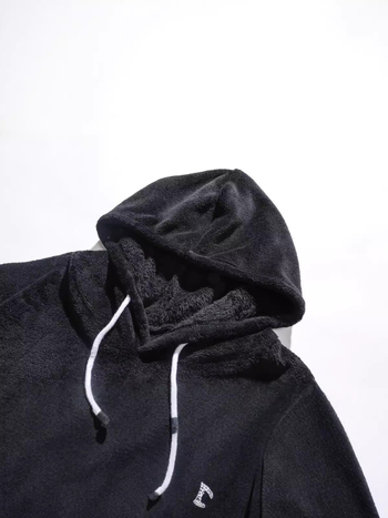 Tarpvalstybinėje „AliExpress“ rudens ir žiemos vyriškų laisvalaikio stiliaus plius dydžio liemenės su gobtuvu, vyriškas koralų spalvos vilnos madingas šiltas paltas dabar