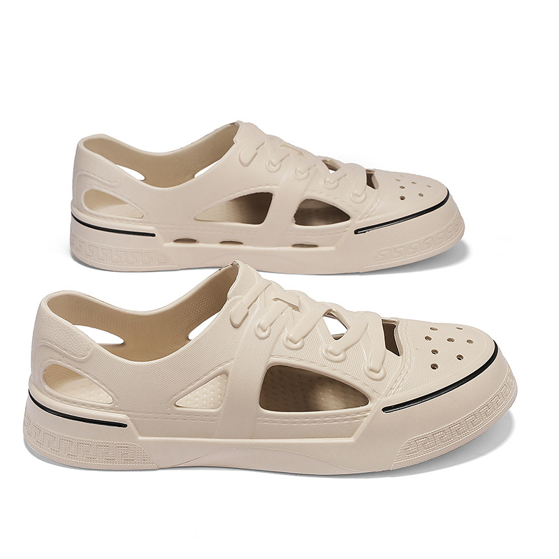 Lyukas cipők Férfi új nyári kimenő kopásálló üreges szandálok Férfi puha talpú alkalmi divatos strandszandálok