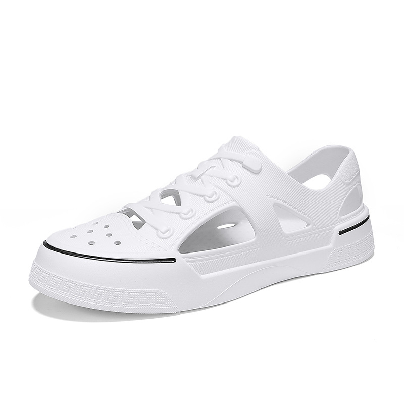 Lyukas cipők Férfi új nyári kimenő kopásálló üreges szandálok Férfi puha talpú alkalmi divatos strandszandálok