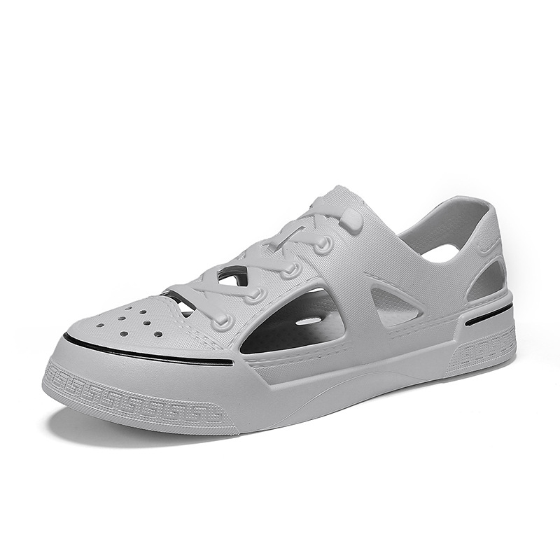 Lyukas cipők Férfi új nyári kimenő kopásálló üreges szandálok Férfi puha talpú alkalmi divatos strandszandálok