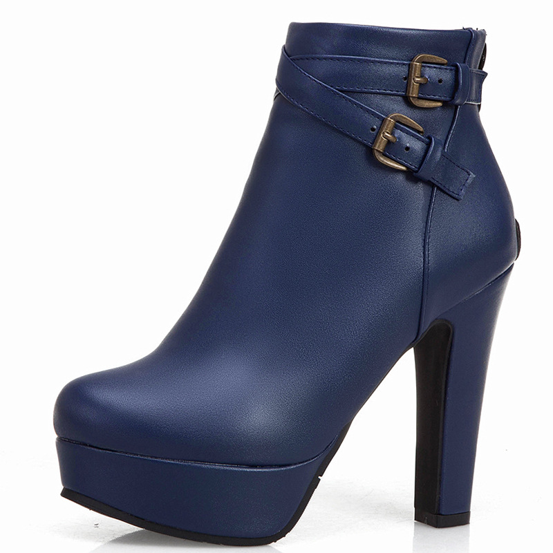 40-50-es plus size csizmák 2022 új női csizmák magas sarkú rövid csizmák Női európai és amerikai vastag sarkú női cipők határokon átnyúló külkereskedelmi szállítás