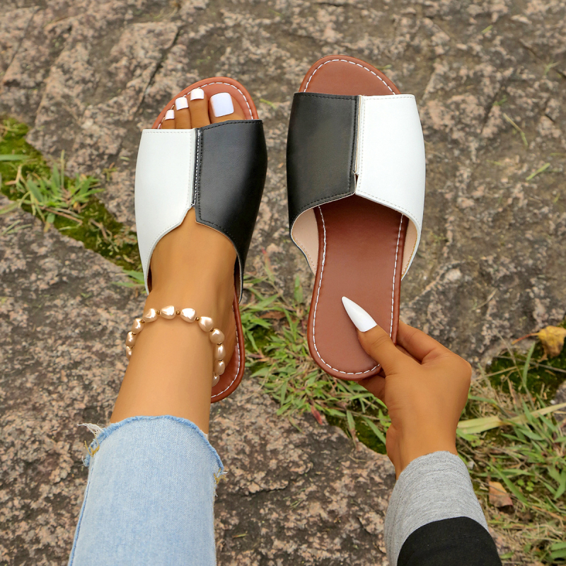 Határokon átnyúló 2025 nyári egyszínű új, megereszkedett, kényelmes, csúszásmentes női cipők, alkalmi, könnyű szandálok, gyári nagykereskedelem