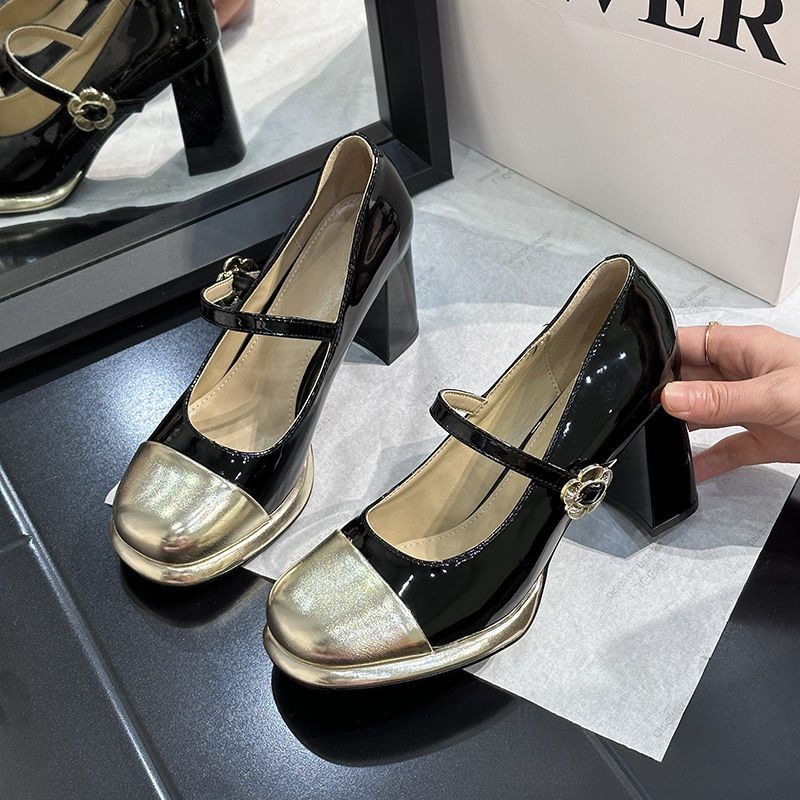 Magas sarkú Mary Jane lapos cipők nőknek 2024 nyár új sokoldalú egyszavas csatos lapos cipők francia stílusú mokaszinok