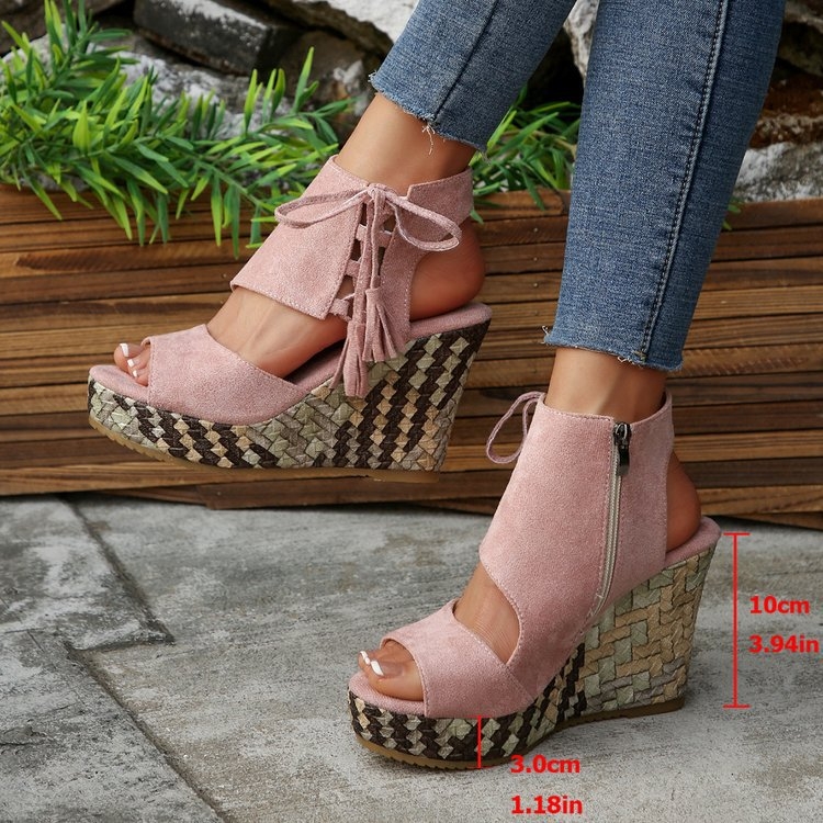 Határokon átnyúló, plus size európai és amerikai ékszandálok női 2025 tavaszi/nyári bojtos, magas sarkú, halszájjal díszített, vastag talpú női cipők platformcipők