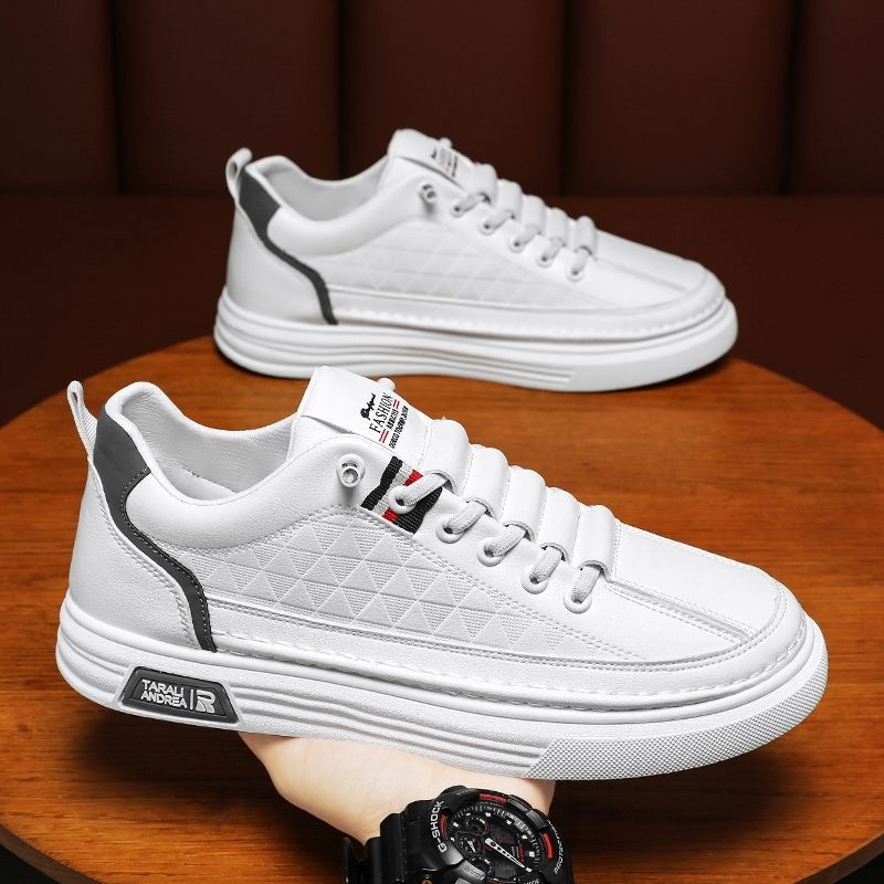 Férfi cipők 2023 Új őszi divat Minden mérkőzés alkalmi férfi bőr cipő Slip-on fehér lapos cipő Sport divatos cipők