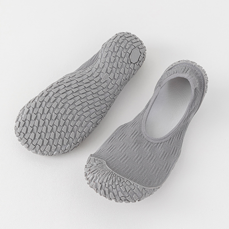 „Goren Shark Silent Yoga Special“ sportbačiai namams, neslystantys, amortizuojantys, minkšto dugno, šokinėjantys virvėmis.