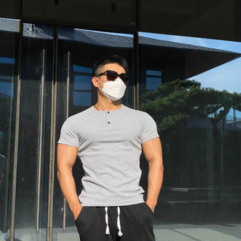 Erős Izomú Férfi Divat Henry Ing Rövid Ujjú Fitness Sport Póló Edzőing Légáteresztő Elasztikus Félujjú Nyitott