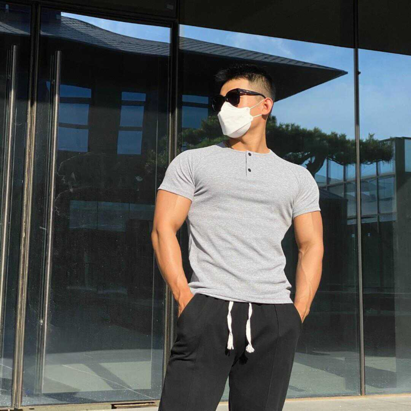 Erős Izomú Férfi Divat Henry Ing Rövid Ujjú Fitness Sport Póló Edzőing Légáteresztő Elasztikus Félujjú Nyitott