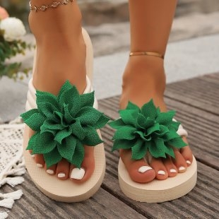 Zahraničný obchod Papuče nové plus veľkosti hrubá podrážka žabky jednofarebné kvety Joker módne retro sandále a papuče