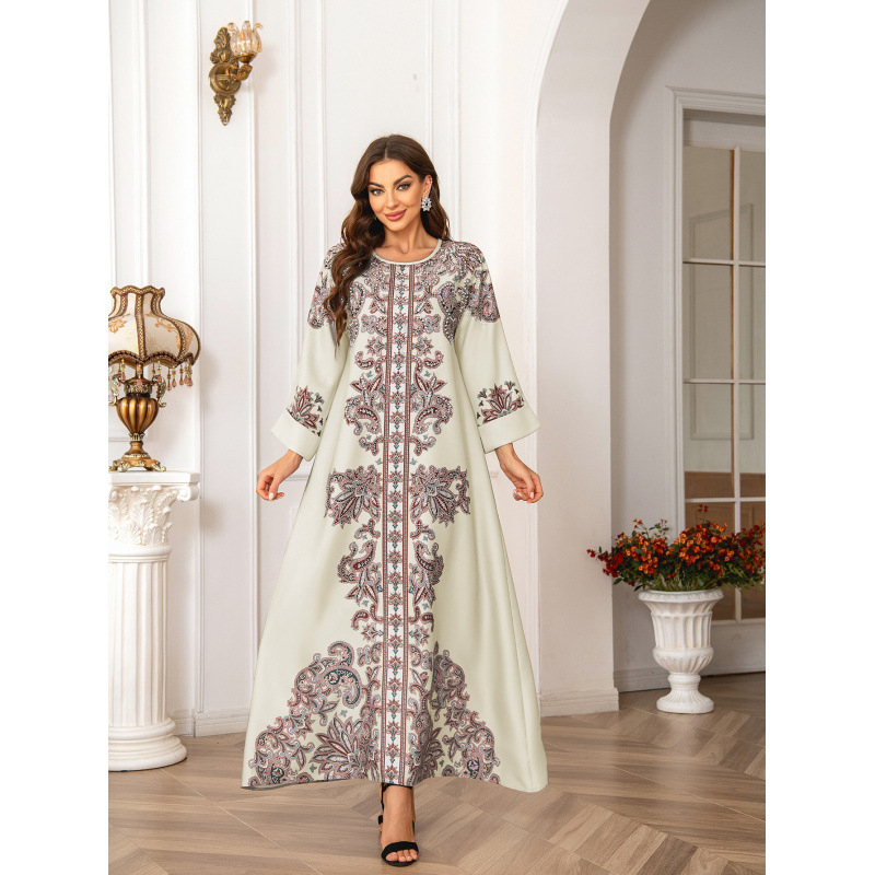 Közel-keleti határon átnyúló kaftán kerek nyakú, nagy sűrűségű, forró strasszos, gyöngyös nyomtatású muszlim női köntös elegáns ruha