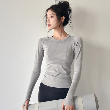 25 naiste spordipluusi, sügis- ja talvestiil, kitsas lõige, ümar kaelus, kiiresti kuivavad joogarõivad, jooksutreeninguks, hingavad fitnessirõivad, pikkade varrukatega