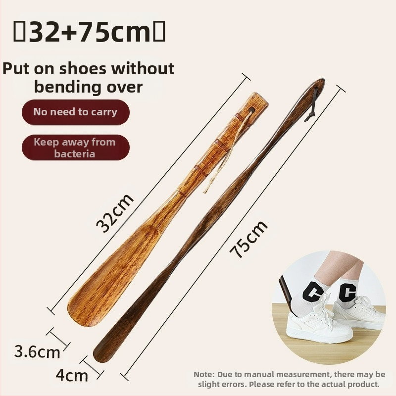 Täispuidust kingatõmmits majapidamises, pika käepidemega, eakad rasedad naised, mitte painutatud kingatõmmits, kulunud kinga artefakt, puidust kingatõmmits, säästab aega