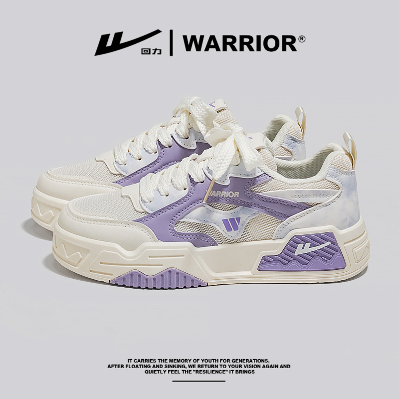 „Warrior“ pavasario populiarūs balti moteriški bateliai 2024 m. nauji nišiniai universalūs minkšto dugno sportiniai bateliai, lentos formos bateliai, kamuoliuko formos bateliai.