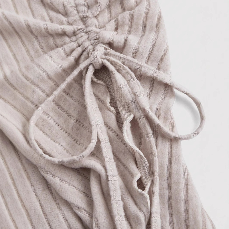 Îmbrăcăminte pentru femei de la export european și american, tricotaje Amazon pentru femei cu mâneci clopot, fără umeri, tricotaje asimetrice cu șireturi și dungi groase