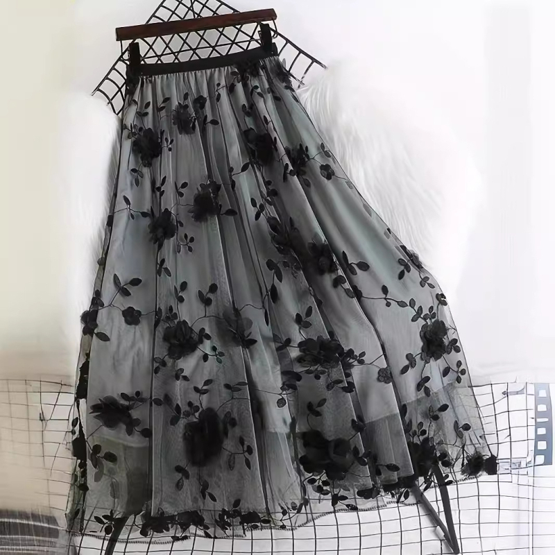Fustă de lungime medie, cu broderie stereo, de dimensiuni mari, europene și americane, pentru industria grea, cu plasă florală, aspect proaspăt, dulce și subțire