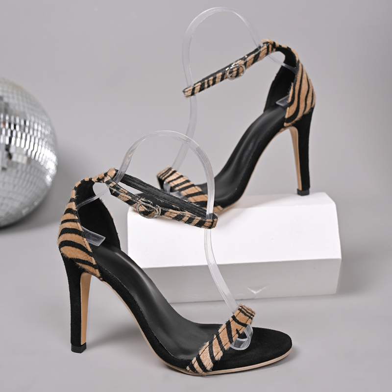 Dámske sandále s okrúhlou špičkou, jar a leto 2023, francúzske, plus size, európske a americké, všestranné, čierne