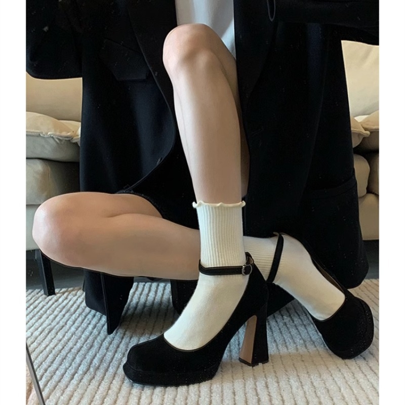 Pantofi cu toc gros și platformă pentru femei, stil francez de primăvară și toamnă, cu cap pătrat mic și cataramă cu un caracter