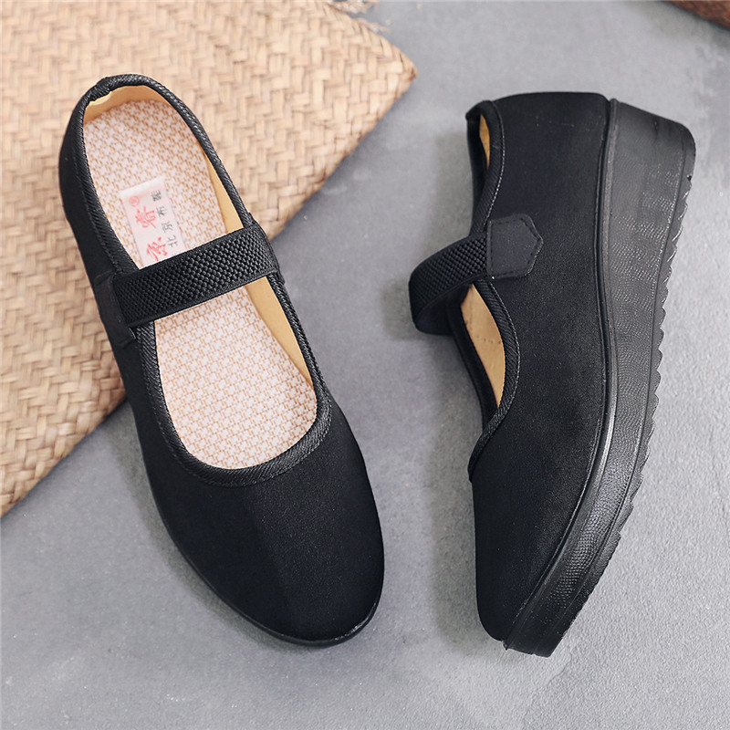 2023 m. nauji pavasario, vasaros ir rudens seni Pekino medžiaginiai moteriški batai, juodi darbo batai, viešbučių batai, lengvi.