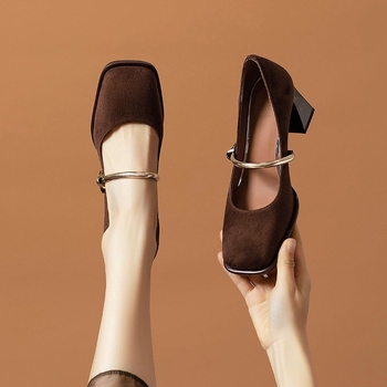 Dámske topánky Mary Jane s hranatou špičkou vo francúzskom štýle z roku 2025, nové retro, hrubé podpätky, jednovrstvové topánky, univerzálne vysoké podpätky s prackou