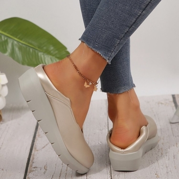 Γυναικεία Παπούτσια Εξωτερικού Εμπορίου 2025 Άνοιξη Καλοκαίρι Νέο Στυλ με Ρηχό Στόμα και Μυτερή Μύτη, Γυναικεία Παπούτσια Loafer με Χαμηλό Τακούνι και Χοντρή Σόλα, Χρυσό Ασημί