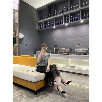 Γαλλική αλυσίδα με στρας 2025 Άνοιξη, νέα, μυτερή γόβα στιλέτο με ψηλοτάκουνα, γυναικεία σέξι μονόχρωμα παπούτσια για γυναίκες