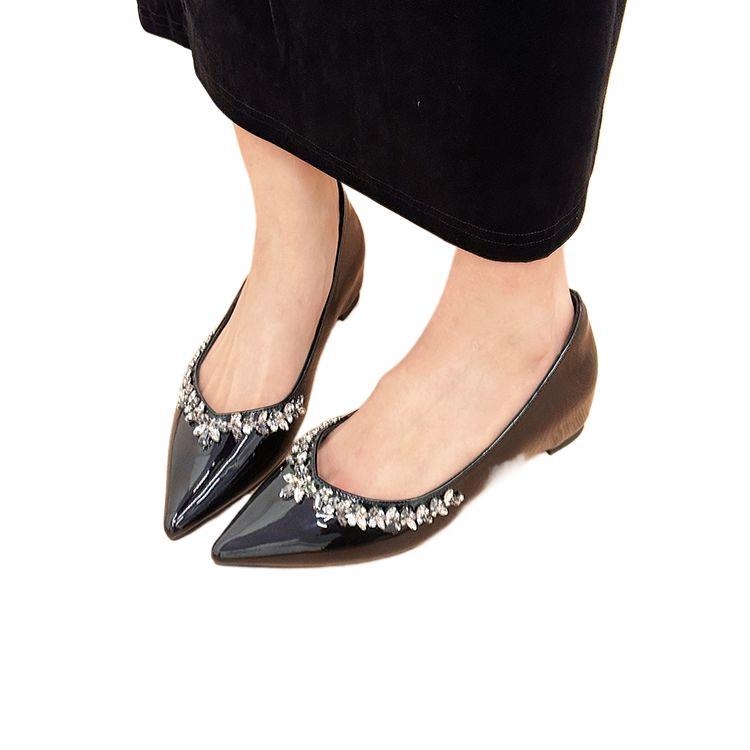 Pantofi mici cu talpă joasă și talpă moale pentru femei, model Joker, primăvara 2025, cu talpă moale și strasuri, cu fustă, din piele lăcuită, cu talpă înaltă, pentru femei