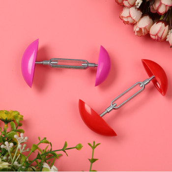 Gamykloje tiesiogiai reguliuojamas mini batų atramos formos plastikinis aplinkai atsparus batų plėtiklis, imitaciniai raukšlių batai, yra sandėlyje.